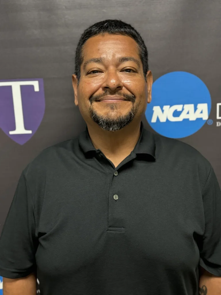 Luis Zuniga headshot