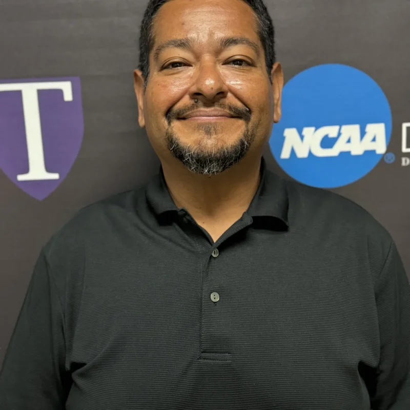 Luis Zuniga headshot